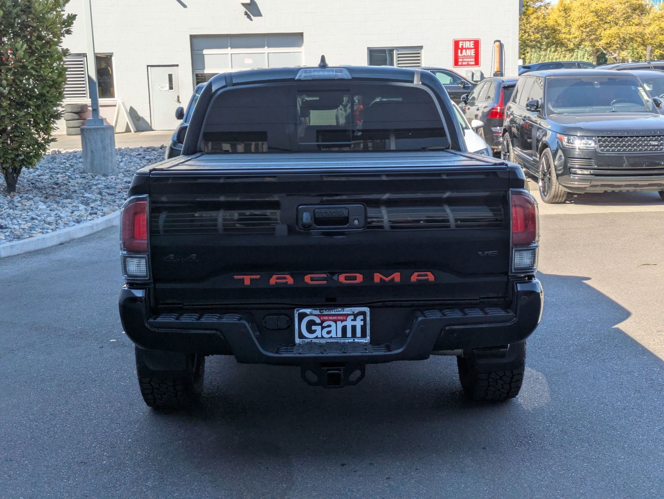 2023 Toyota Tacoma Limited photo 4