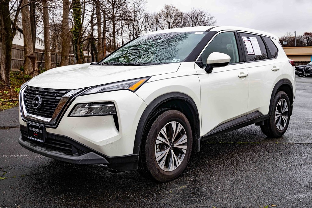 2023 Nissan Rogue SV photo 3