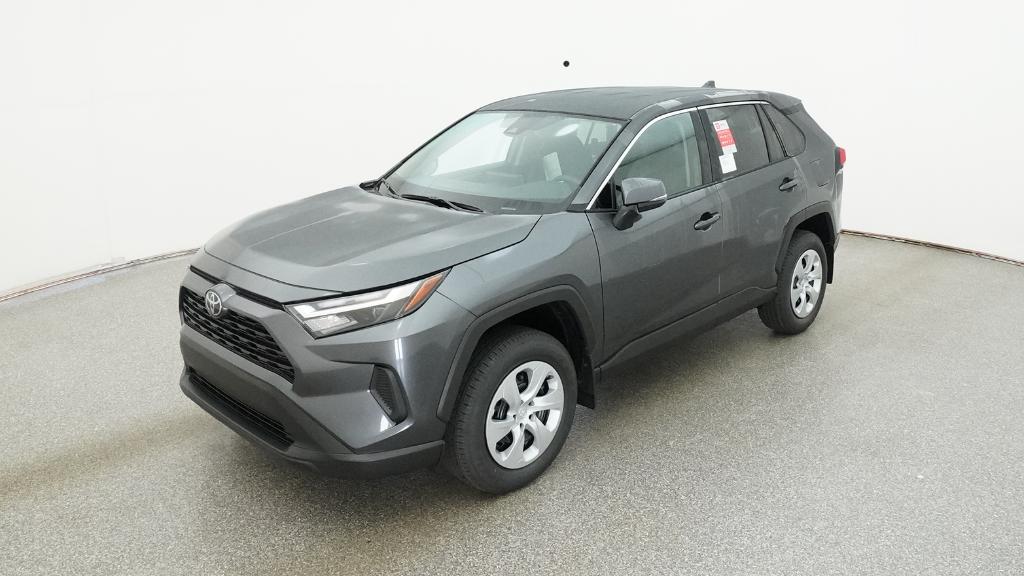 2025 Toyota RAV4 LE's photo