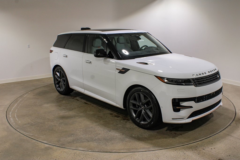 2025 Land Rover Range Rover Sport SE photo 7