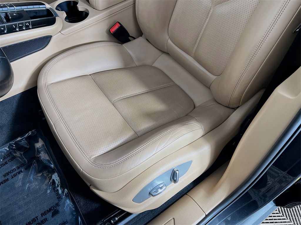 2021 Porsche Macan Base photo 20