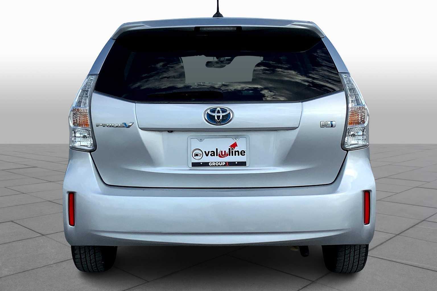2012 Toyota Prius V Two photo 4