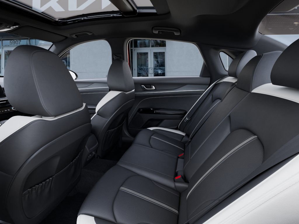 2025 Kia K5 GT-Line photo 18