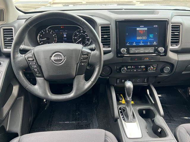 2022 Nissan Frontier SV photo 17