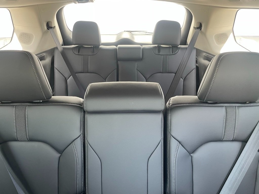 2025 Honda Pilot Touring photo 18