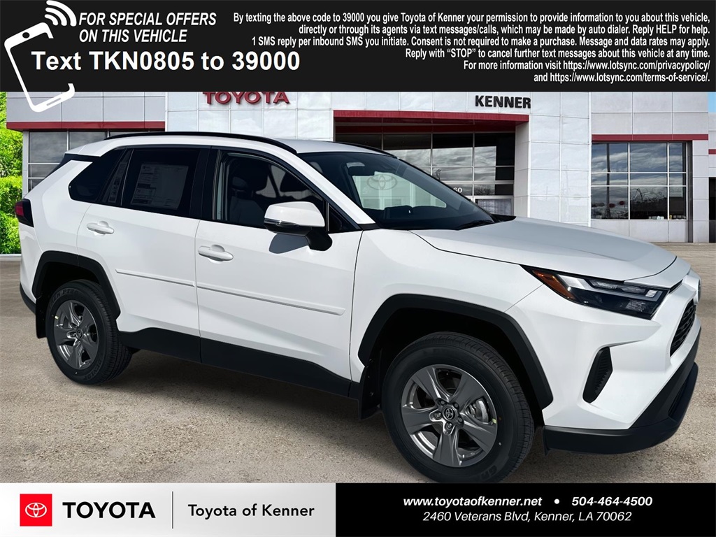 2025 Toyota RAV4 XLE's photo