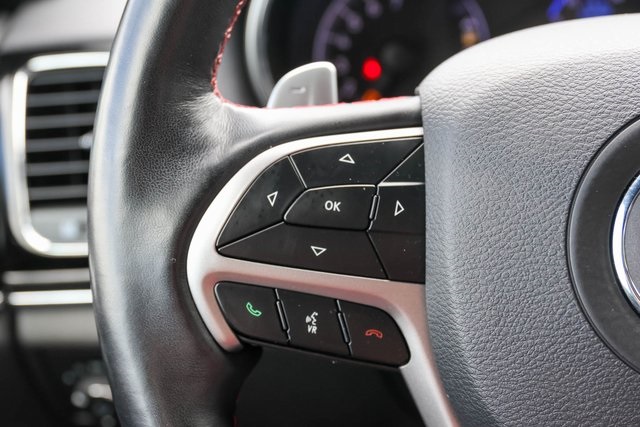 Used 2021 Silver Jeep Trailhawk image 30