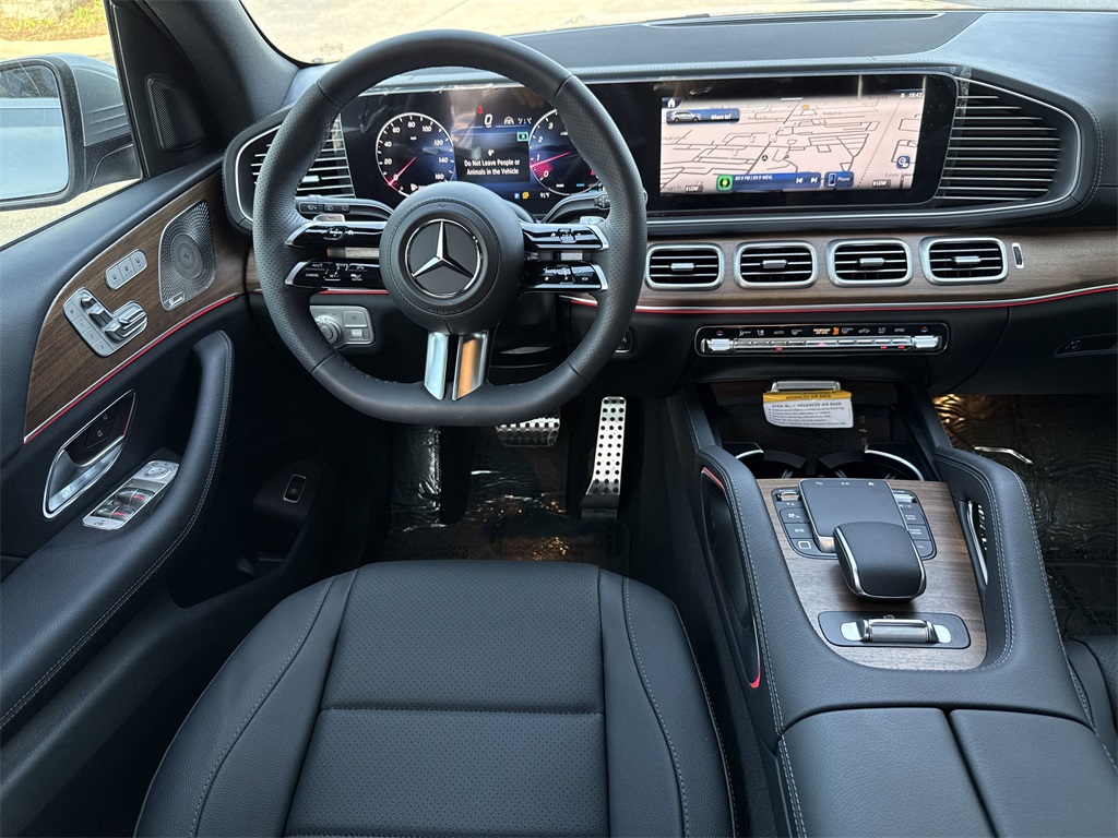 2025 Mercedes Benz GLS 450 4MATIC photo 16