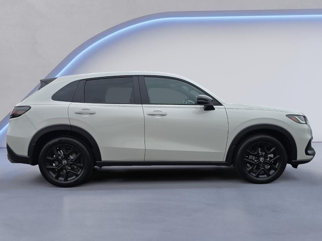 2025 Honda HR-V Sport photo 5