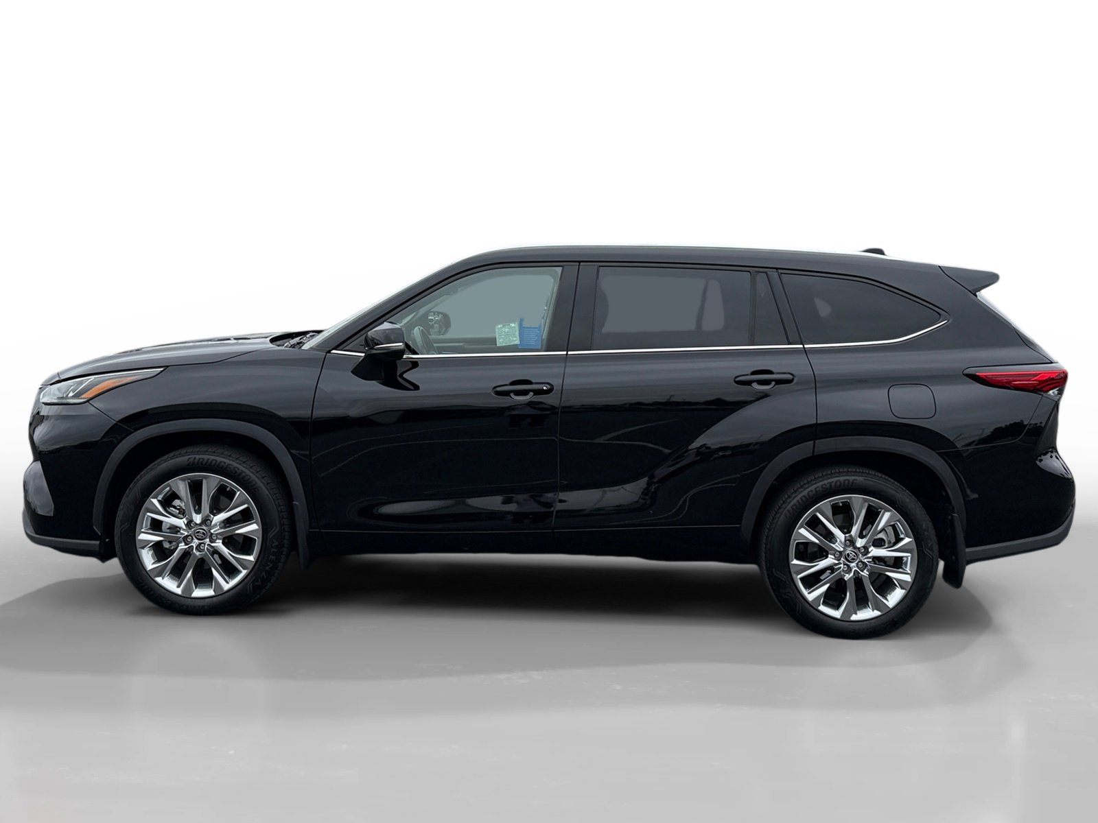 2022 Toyota Highlander Limited photo 2