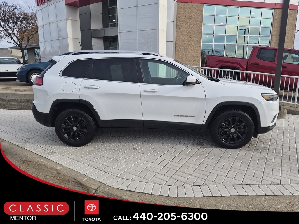 2021 Jeep Cherokee Latitude Lux's photo
