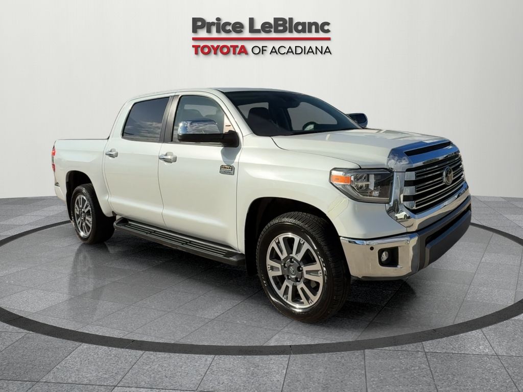 2021 Toyota Tundra Platinum's photo