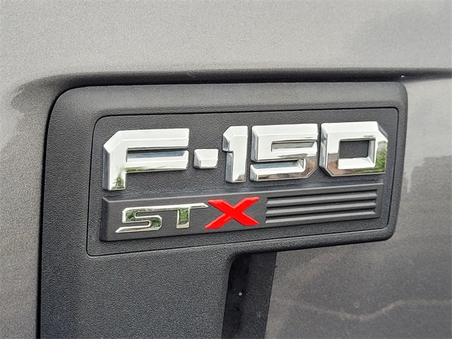 2022 Ford F-150 XL photo 10