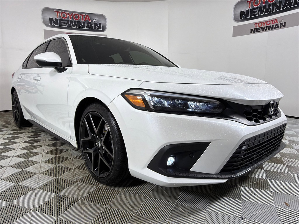 2024 Honda Civic Hatchback Sport Touring's photo