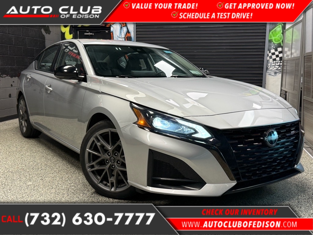 2023 Nissan Altima SR