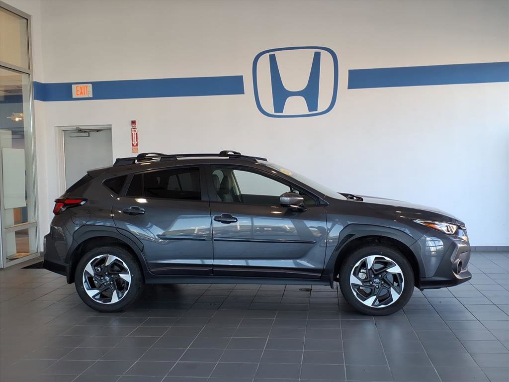 2024 Subaru Crosstrek Limited photo 2