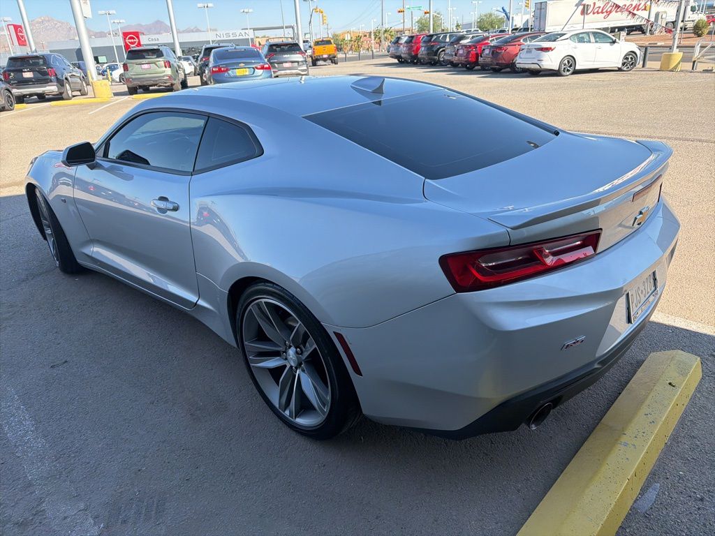 2018 Chevrolet Camaro 1LT photo 4
