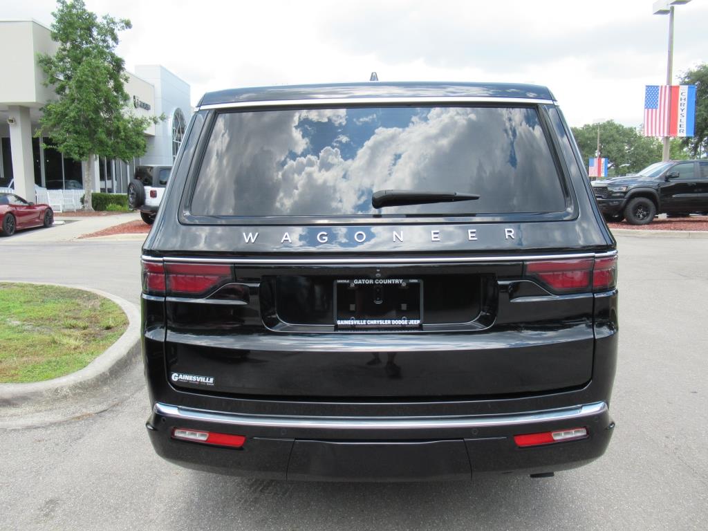2023 Jeep Wagoneer L Base photo 3