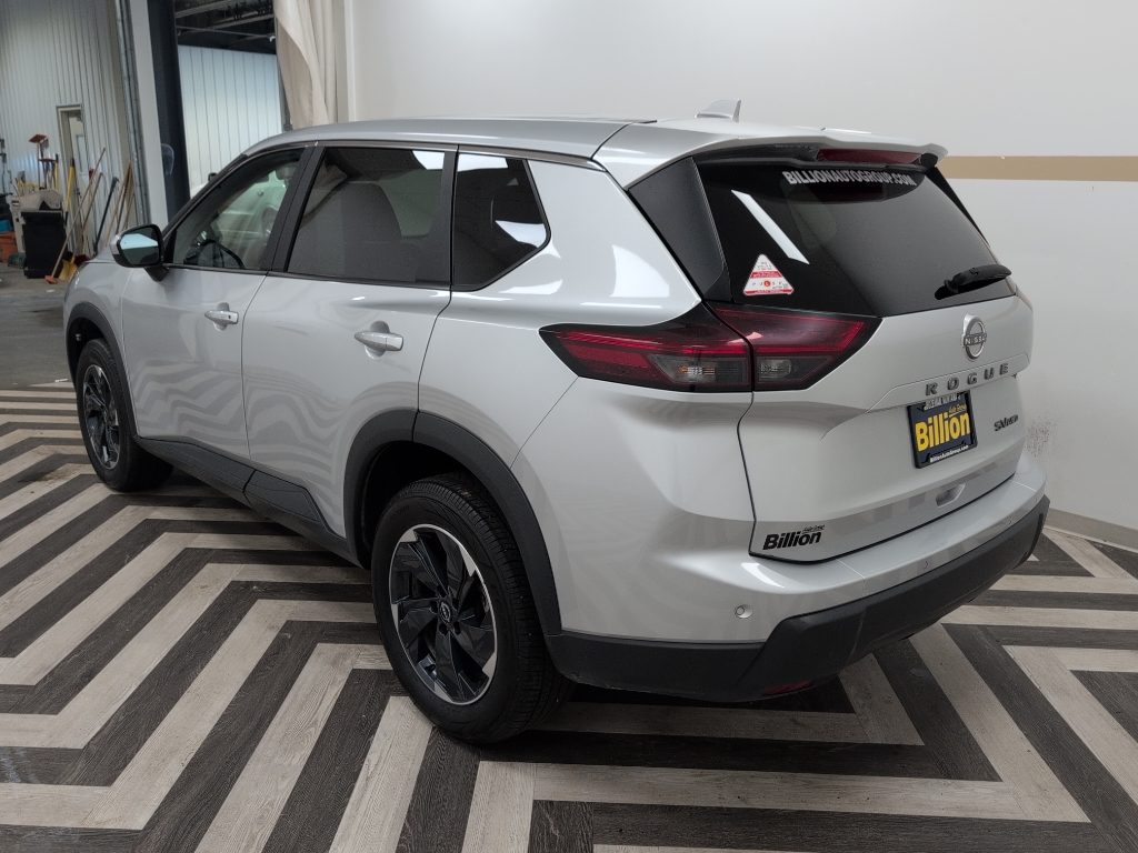 2024 Nissan Rogue SV photo 20