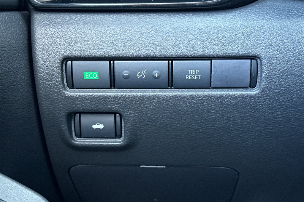 2024 Nissan Sentra SV photo 27