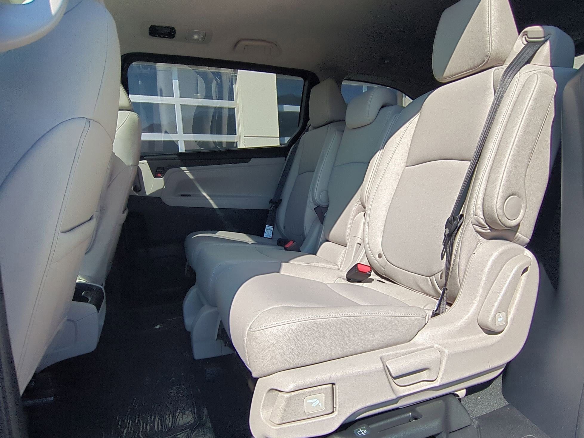2026 Honda Odyssey EX-L photo 17