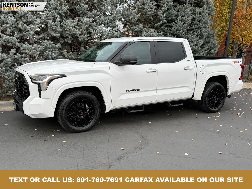 2024 Toyota Tundra SR5's photo