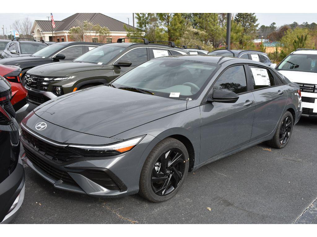 2026 Hyundai Elantra SEL's photo