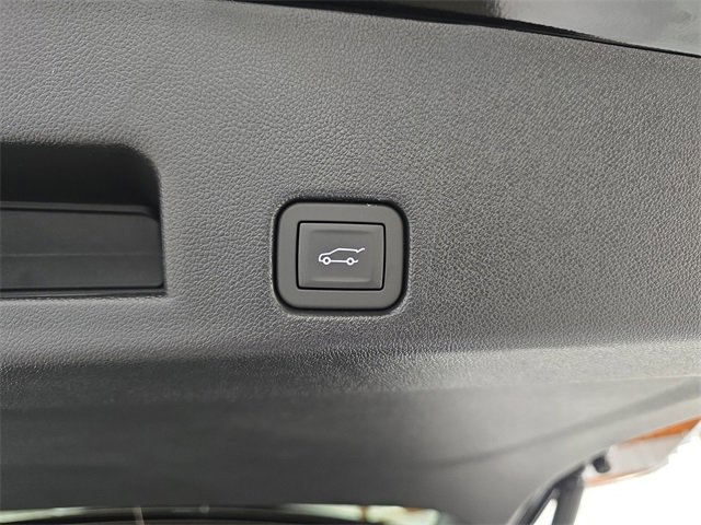 2026 Chevrolet Traverse Z71 photo 13