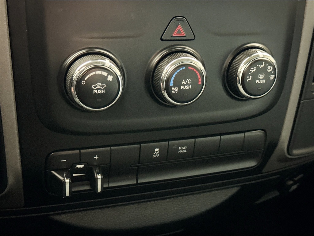 2013 Ram 1500 Tradesman photo 25