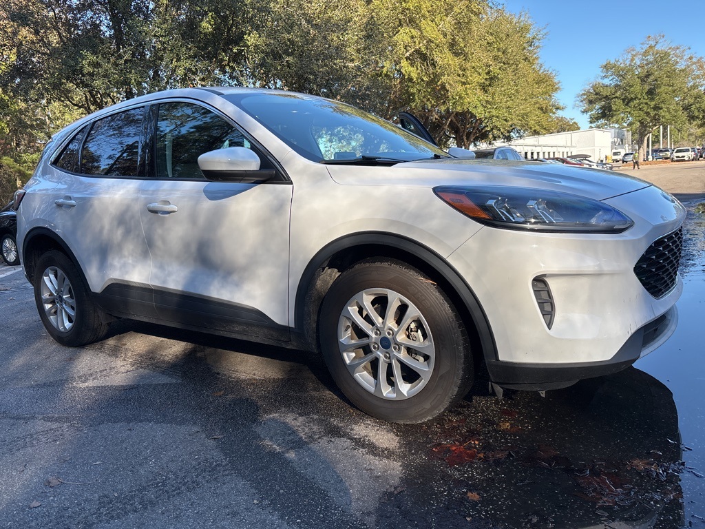 2021 Ford Escape Base's photo