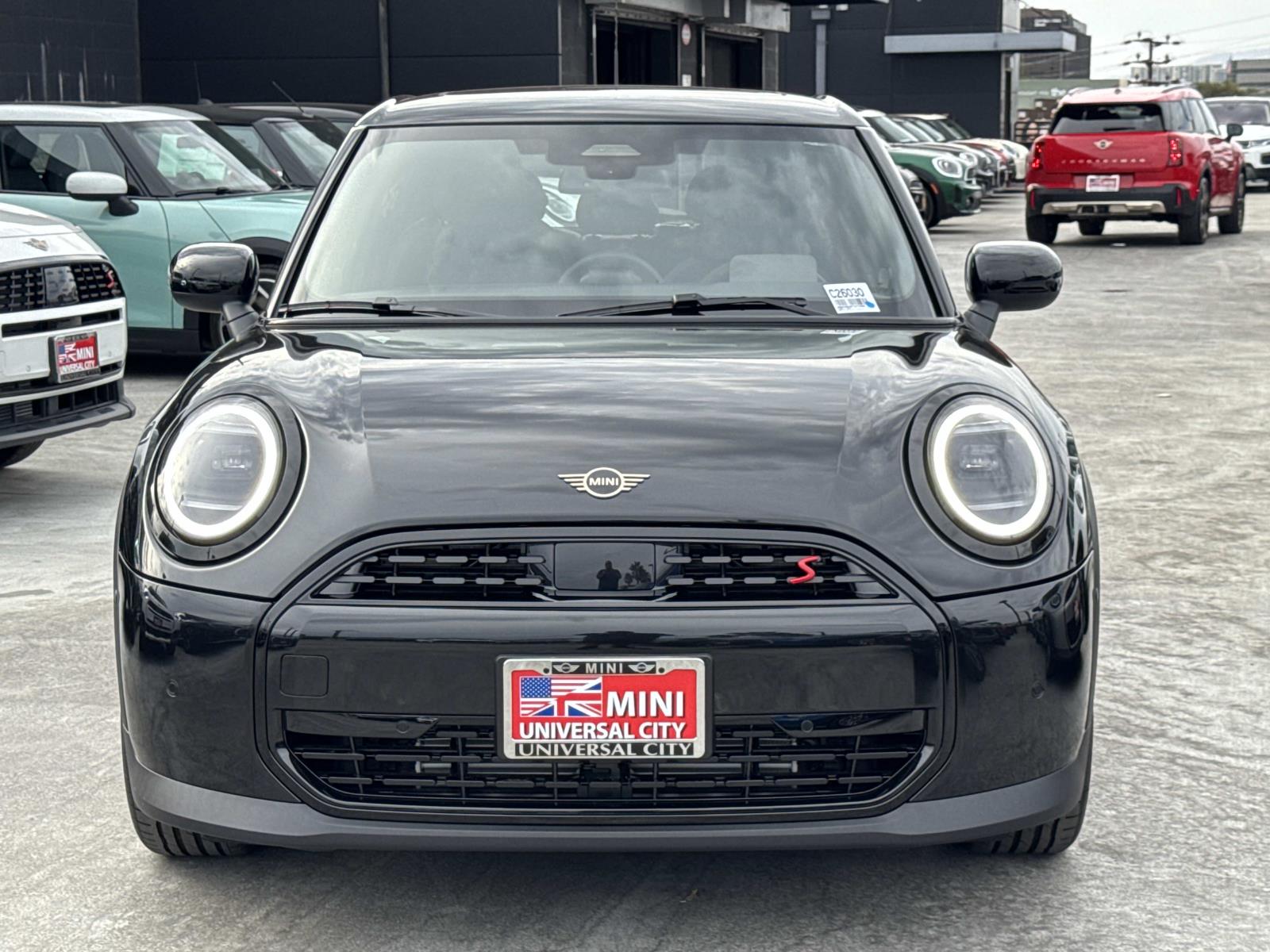 2026 Mini Cooper 4 Door Hardtop Signature photo 3
