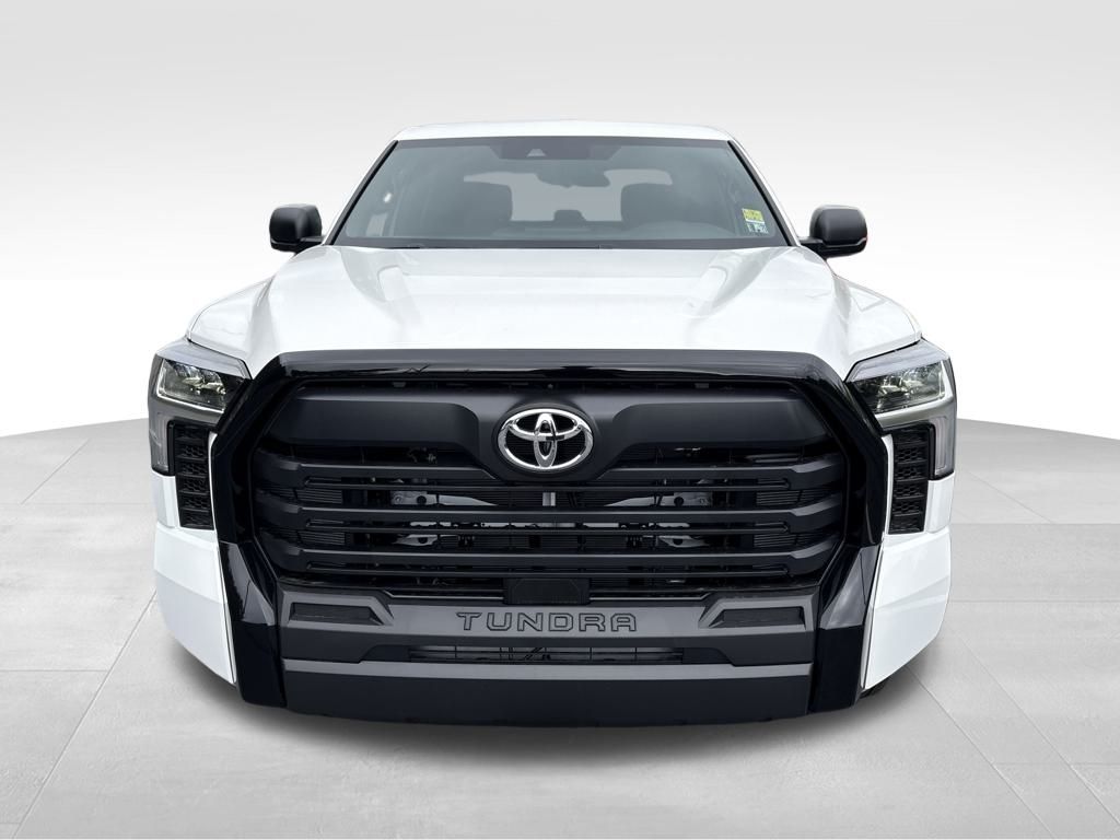 2025 Toyota Tundra SR CrewMax photo 8