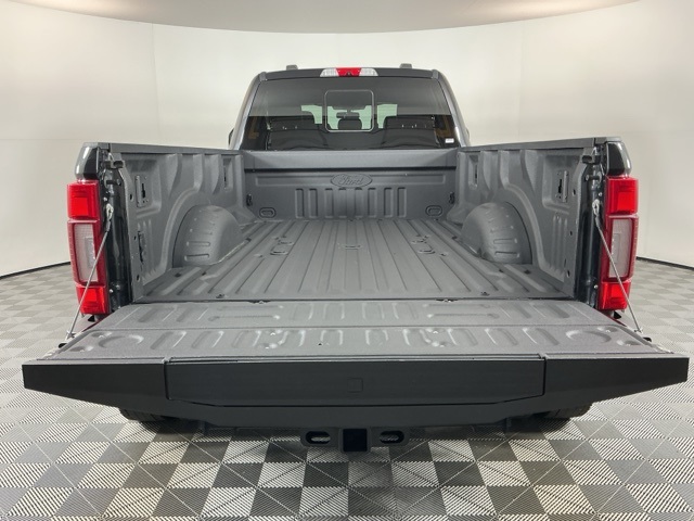 2022 Ford F-450 photo 7