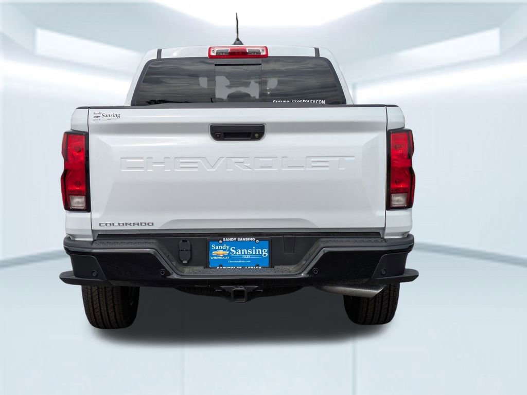 2024 Chevrolet Colorado photo 4