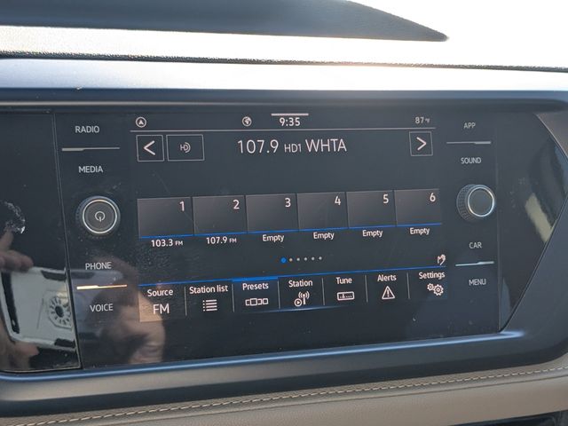 2023 Volkswagen Taos SE photo 20