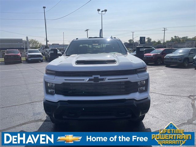 2026 Chevrolet Silverado 2500HD Custom photo 3