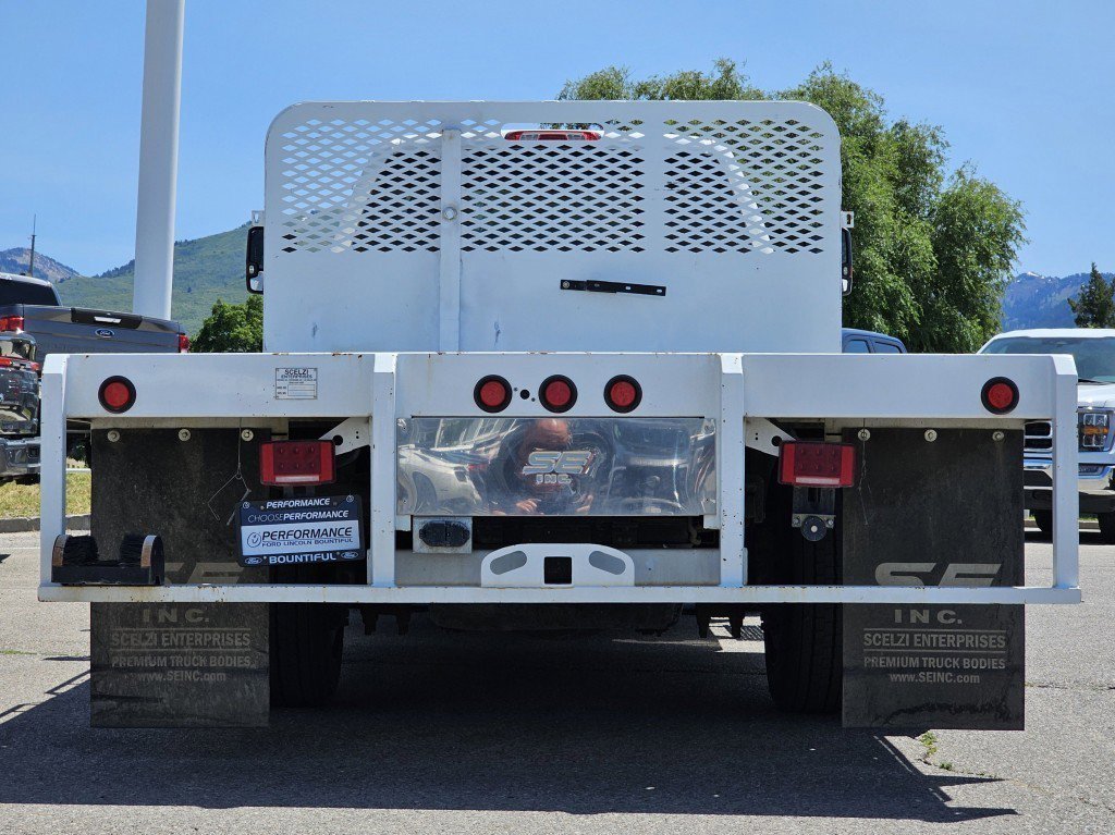2023 Chevrolet Silverado 5500HD Work Truck photo 4