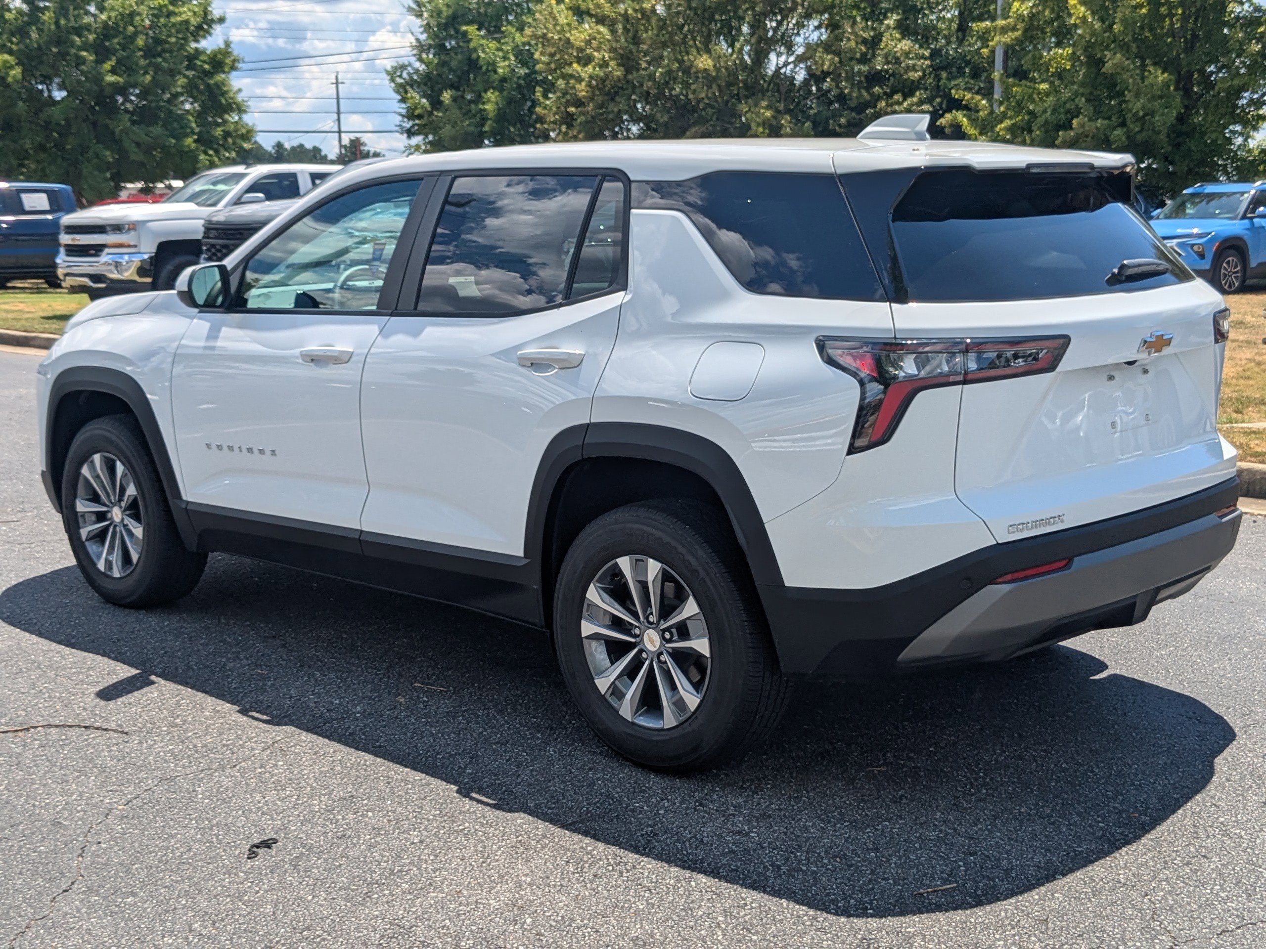 2026 Chevrolet Equinox LT photo 6