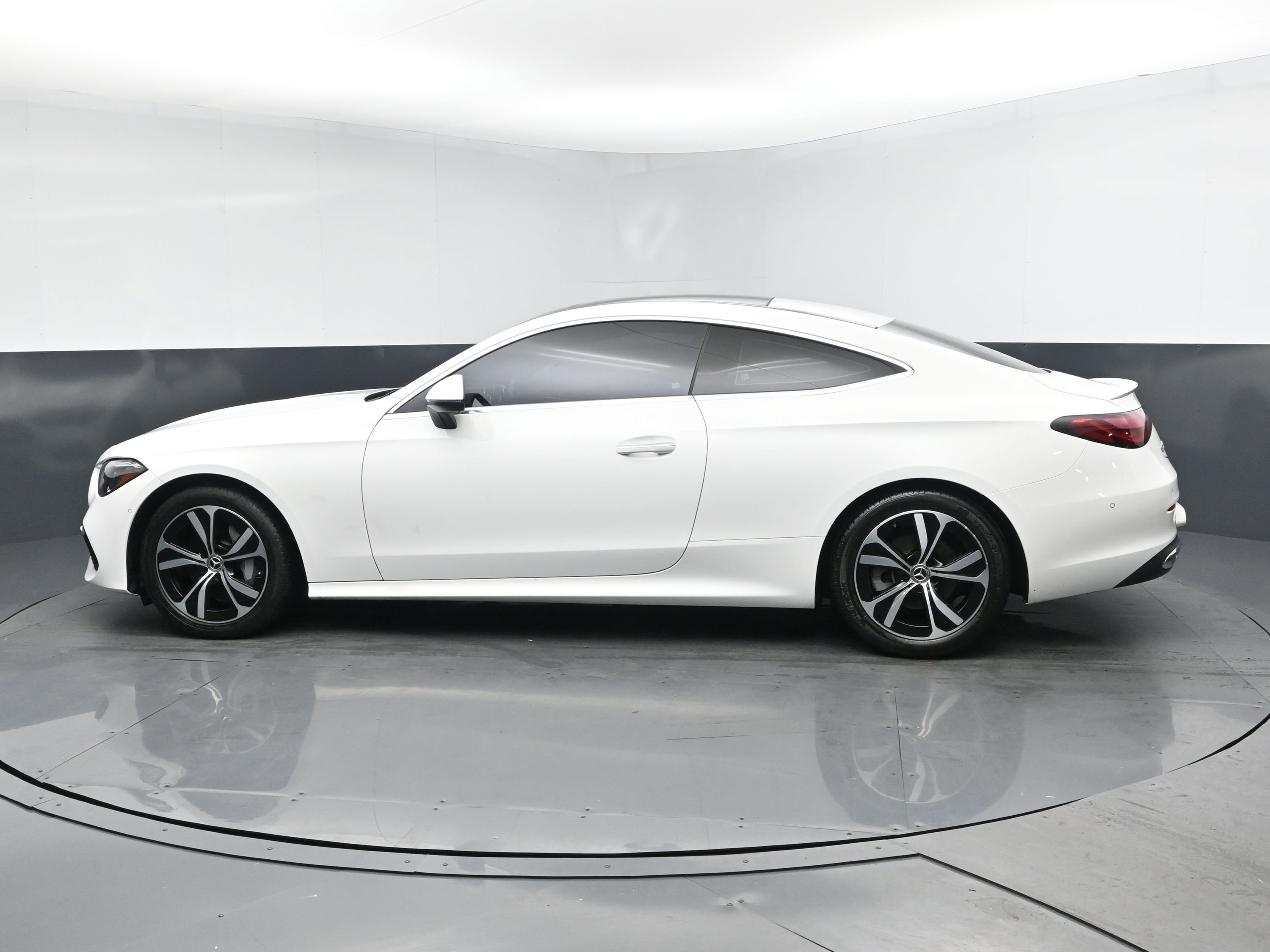 2024 Mercedes Benz CLE 300 4MATIC photo 4