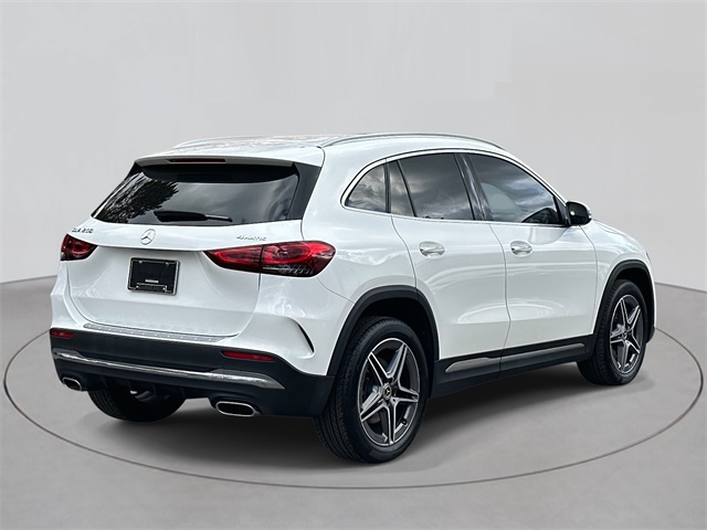 2022 Mercedes Benz GLA 250 4MATIC photo 3