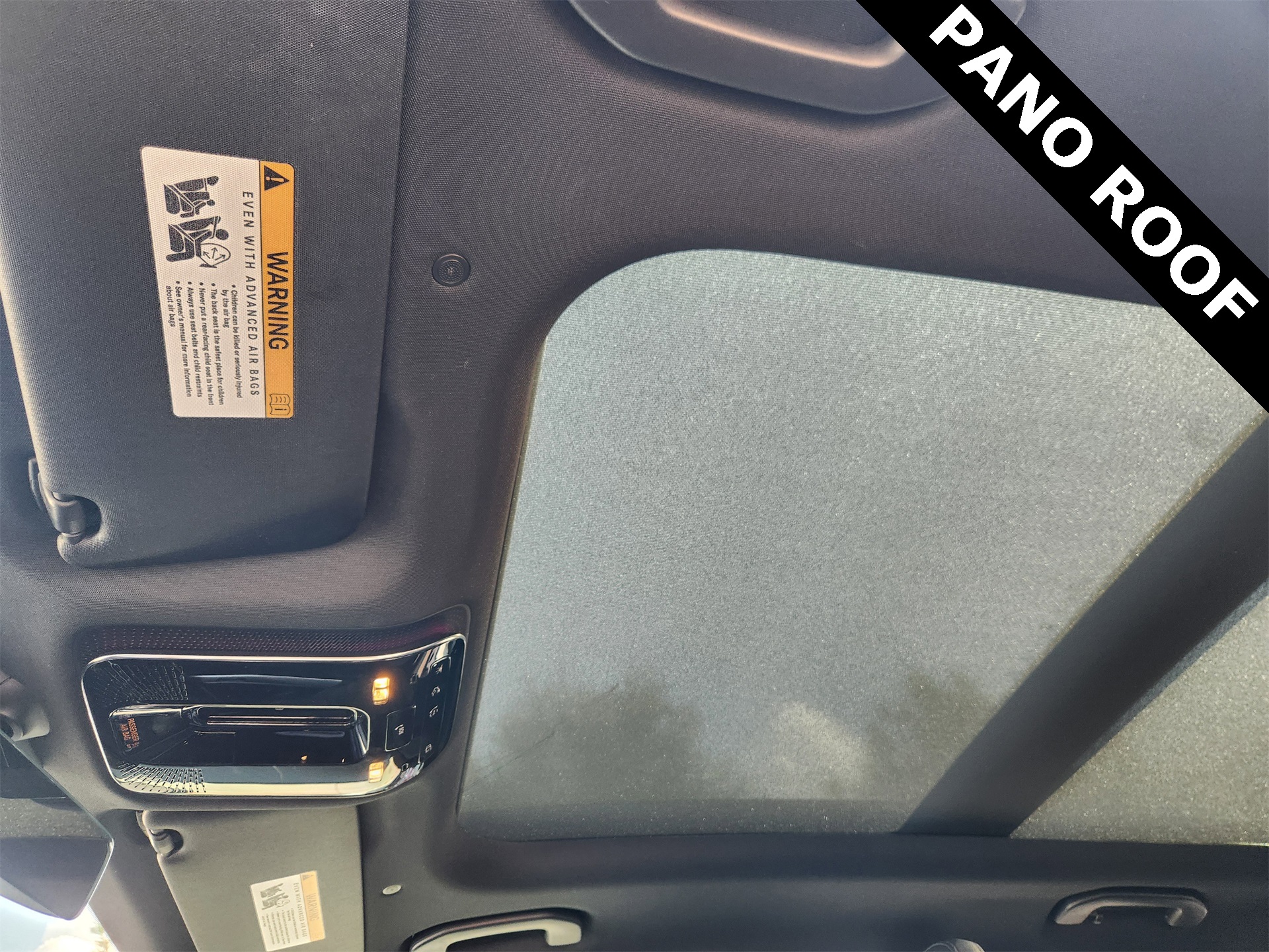 2025 Mercedes Benz GLC 300 photo 18