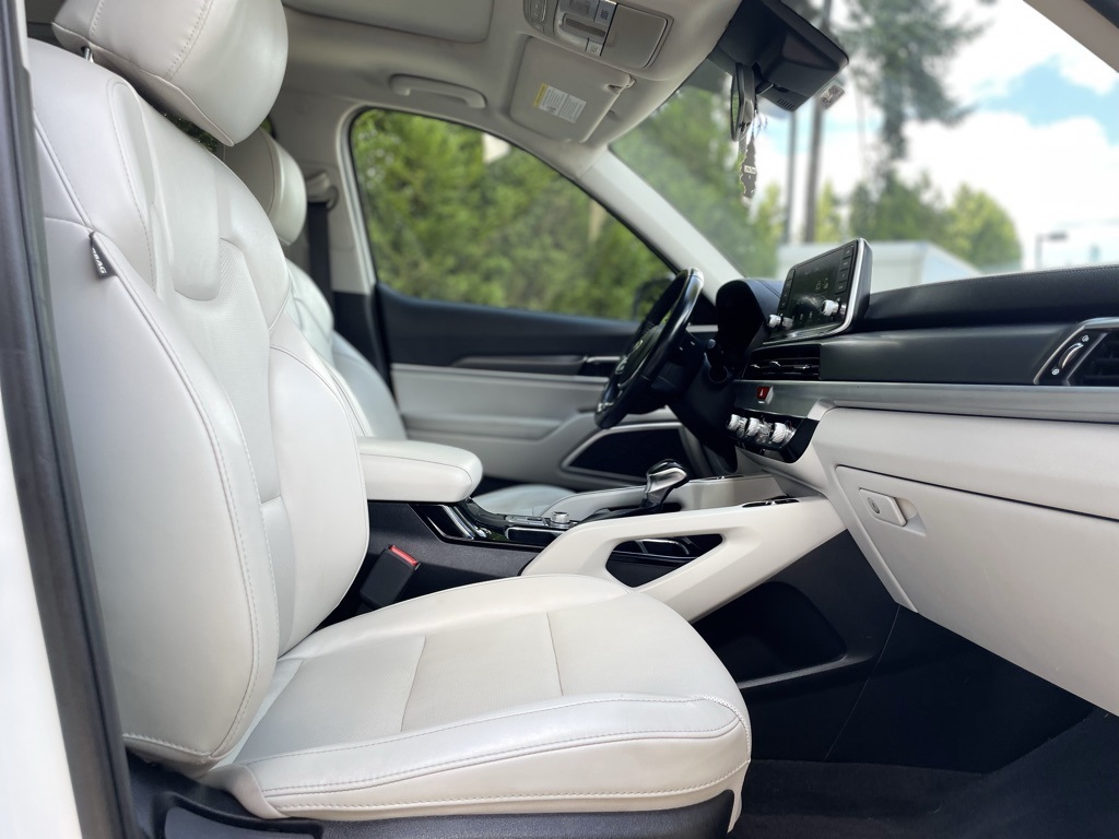 2020 Kia Telluride S photo 18