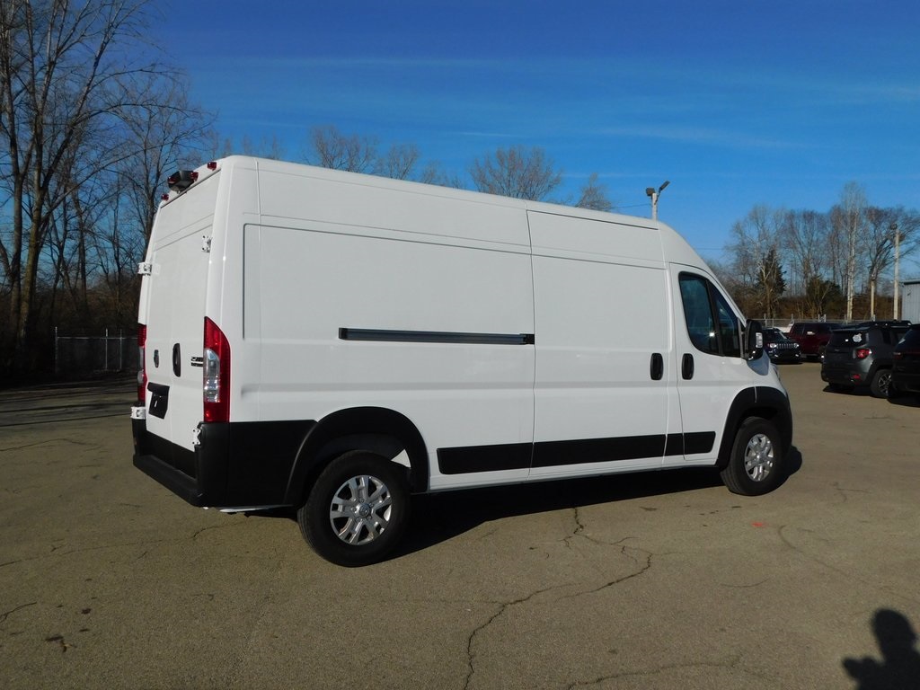 2024 Ram ProMaster 2500 Cargo Van photo 3