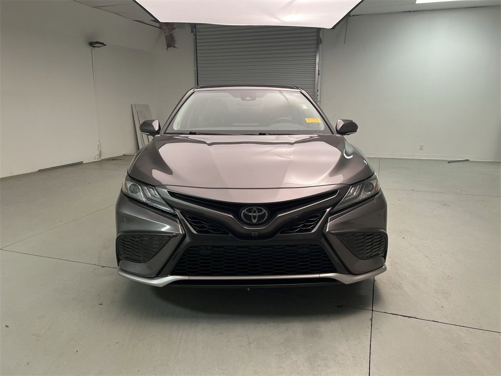 2022 Toyota Camry XSE photo 3