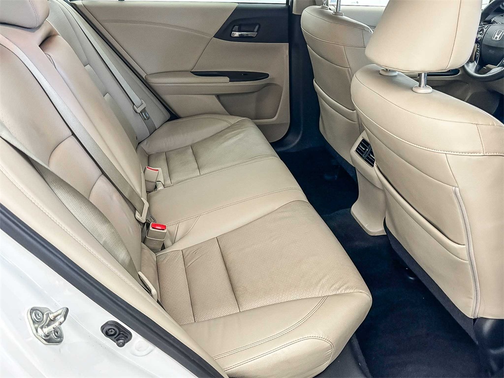 2016 Honda Accord EX-L V6 photo 13
