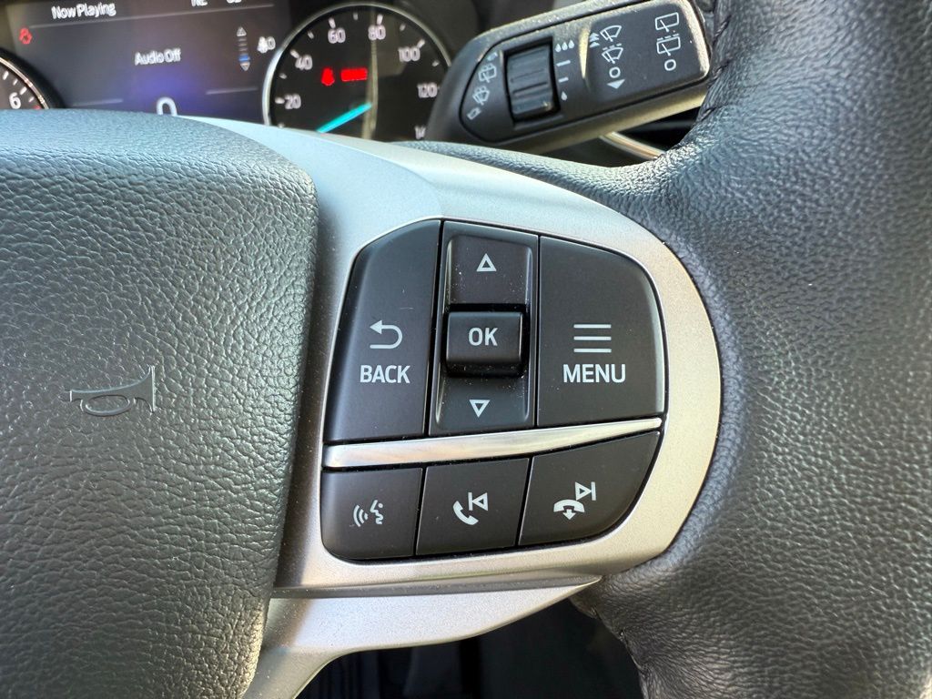 2023 Ford Explorer XLT photo 16