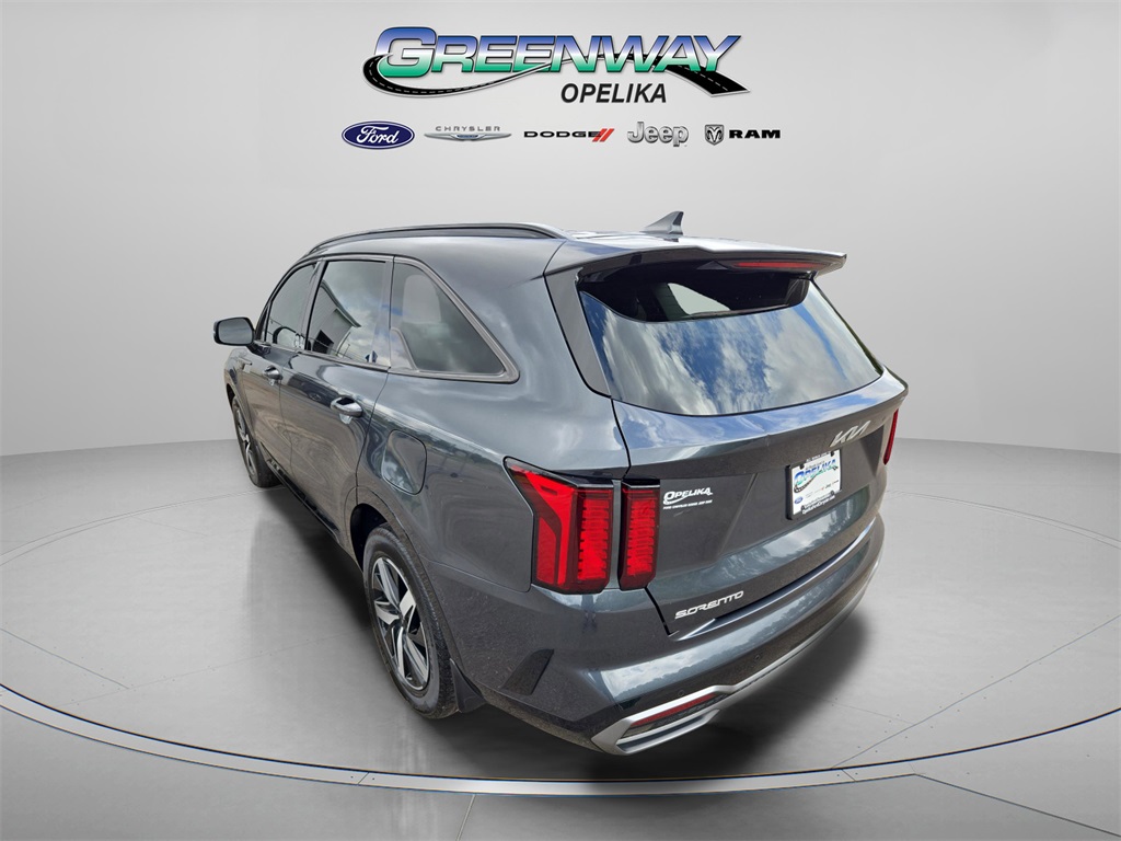 2023 Kia Sorento S photo 4