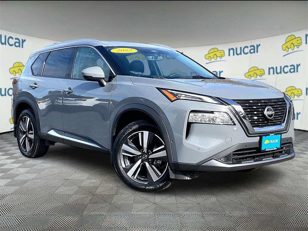 2022 Nissan Rogue SL's photo