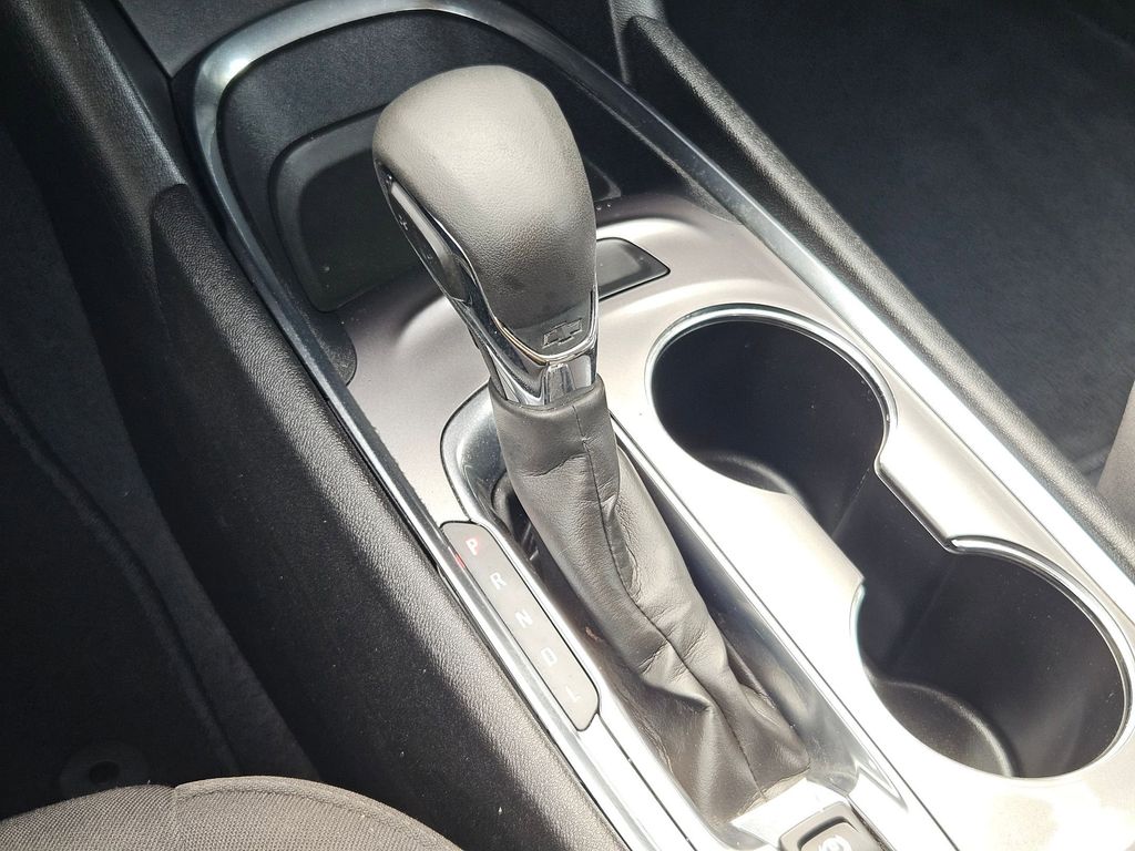 2023 Chevrolet Malibu 1LT photo 17