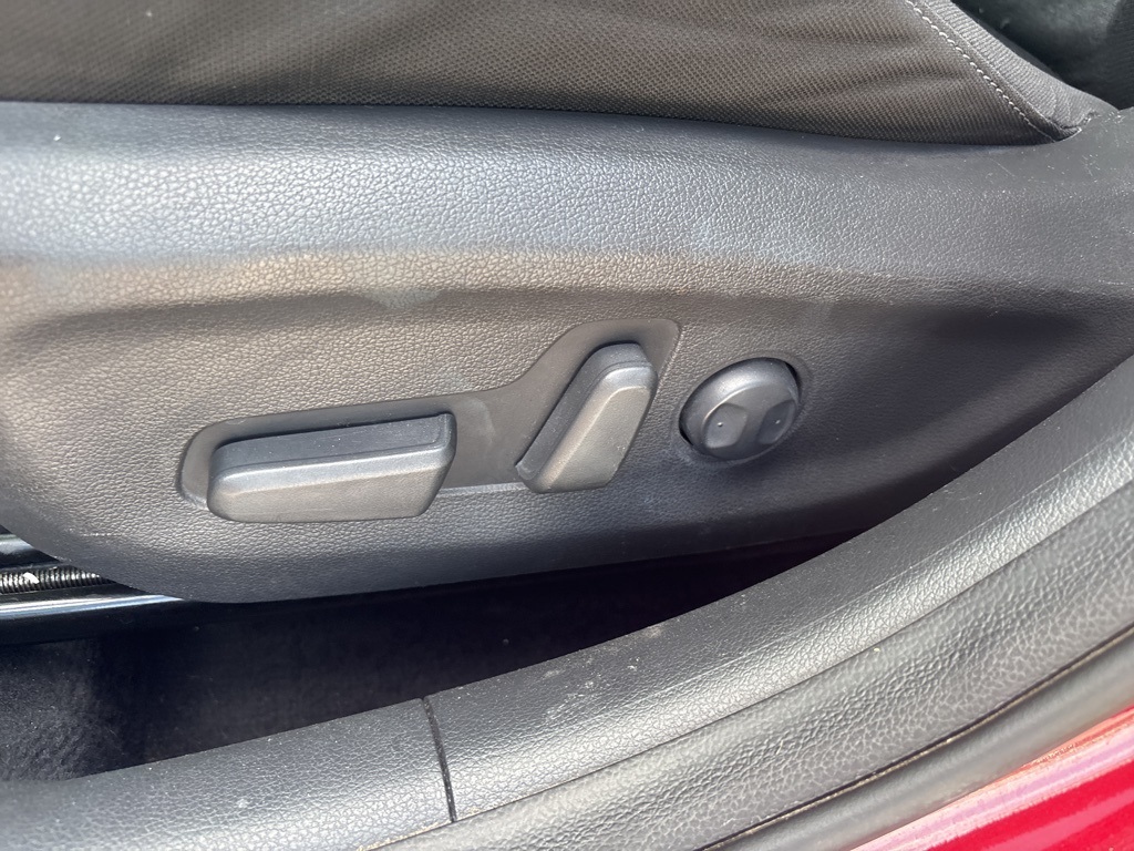 2018 Hyundai Elantra GT Base photo 13
